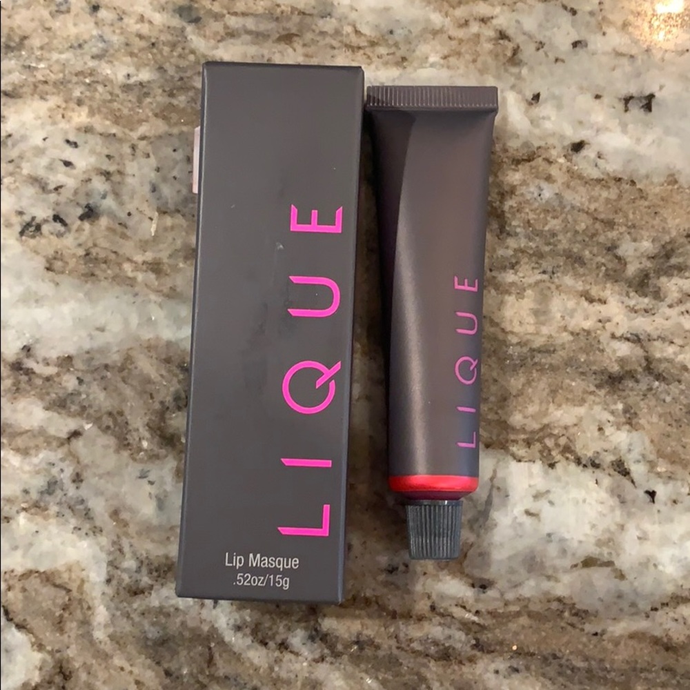 LIQUE Lip Mask